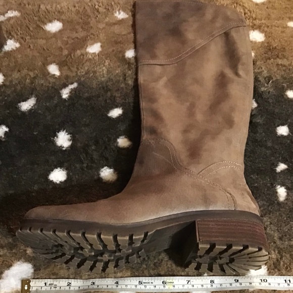 NEW Lucky Brand Tall Suede Taupe 8M - Picture 8 of 16